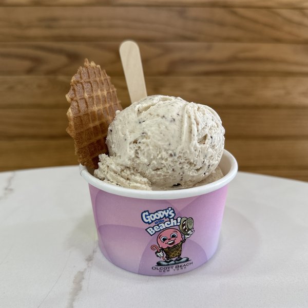 Bye's Caramel Corn Ice Cream